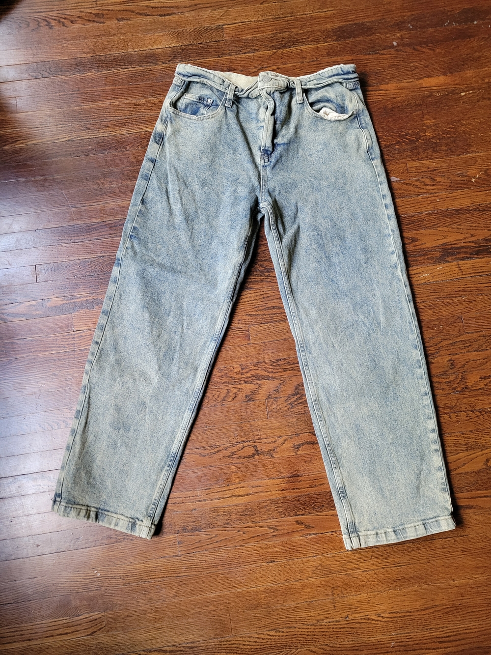 Pretty Little Thing Acid Wash Jeans Size US 8 Vintage Look, Boho Straight Leg